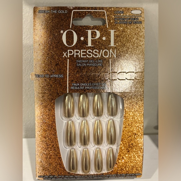 OPI Chrome Nails - Picture 1 of 3